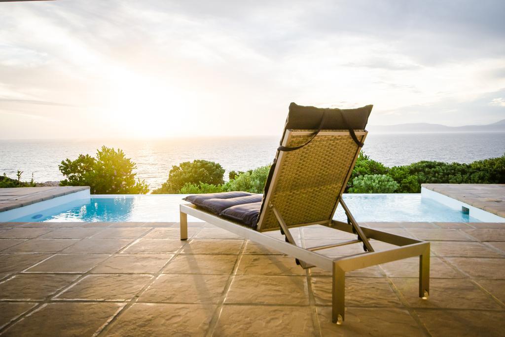 La Petite Baleine Oceanfront Luxury Villa De Kelders Exterior photo